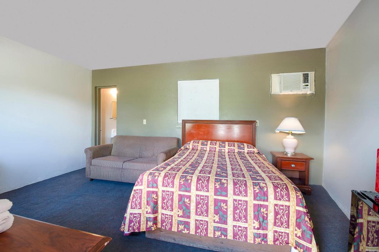 Hotel O Near Fanning Springs State Park Us Hwy 98 Old Town Eksteriør bilde