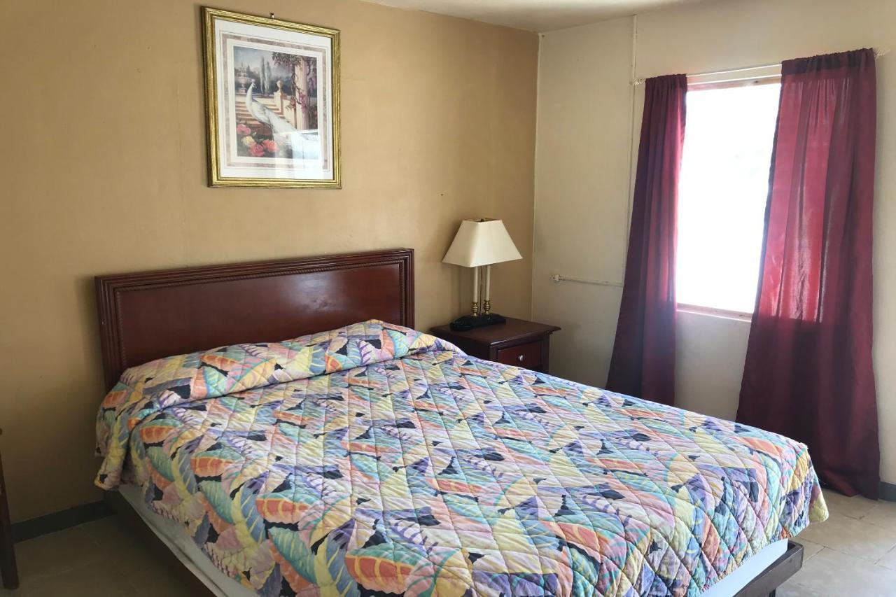 Hotel O Near Fanning Springs State Park Us Hwy 98 Old Town Eksteriør bilde
